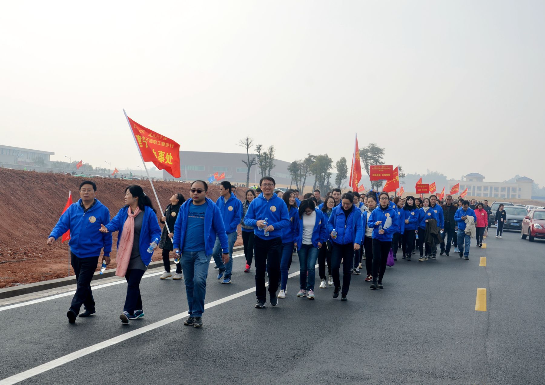 新蘆淞集團員工積極參加蘆淞區(qū)第三屆干部職工健步行活動