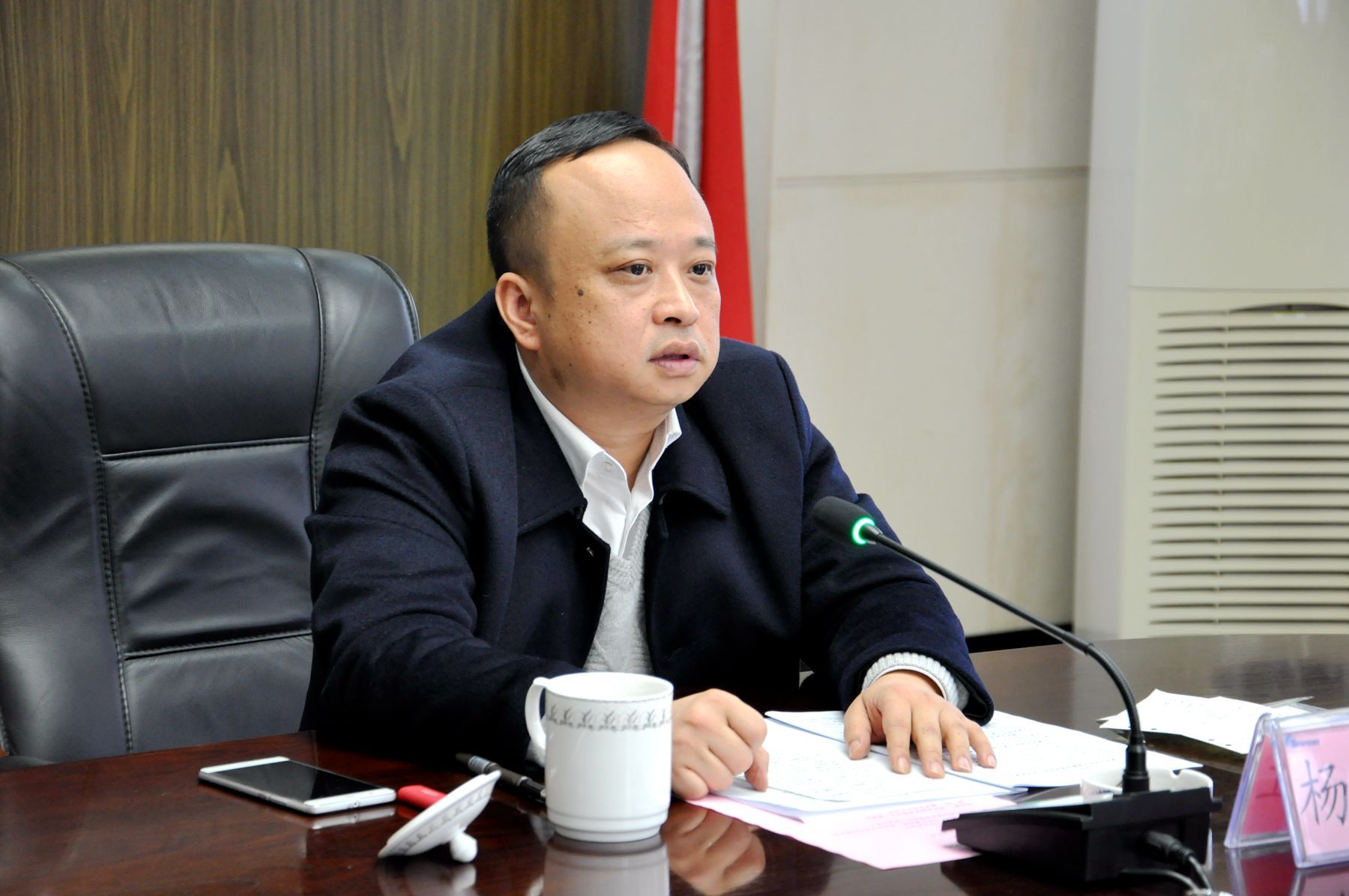 楊曉江區(qū)長一行調研新蘆淞集團